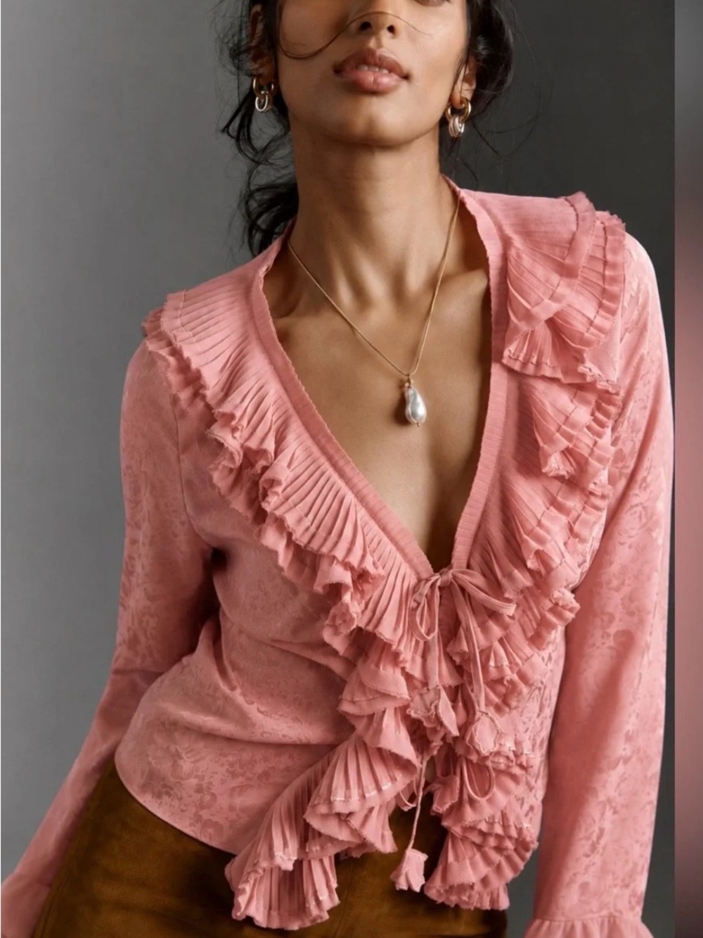 En Saison Women's Pink Ruffle V-Neck Tie Front Blouse